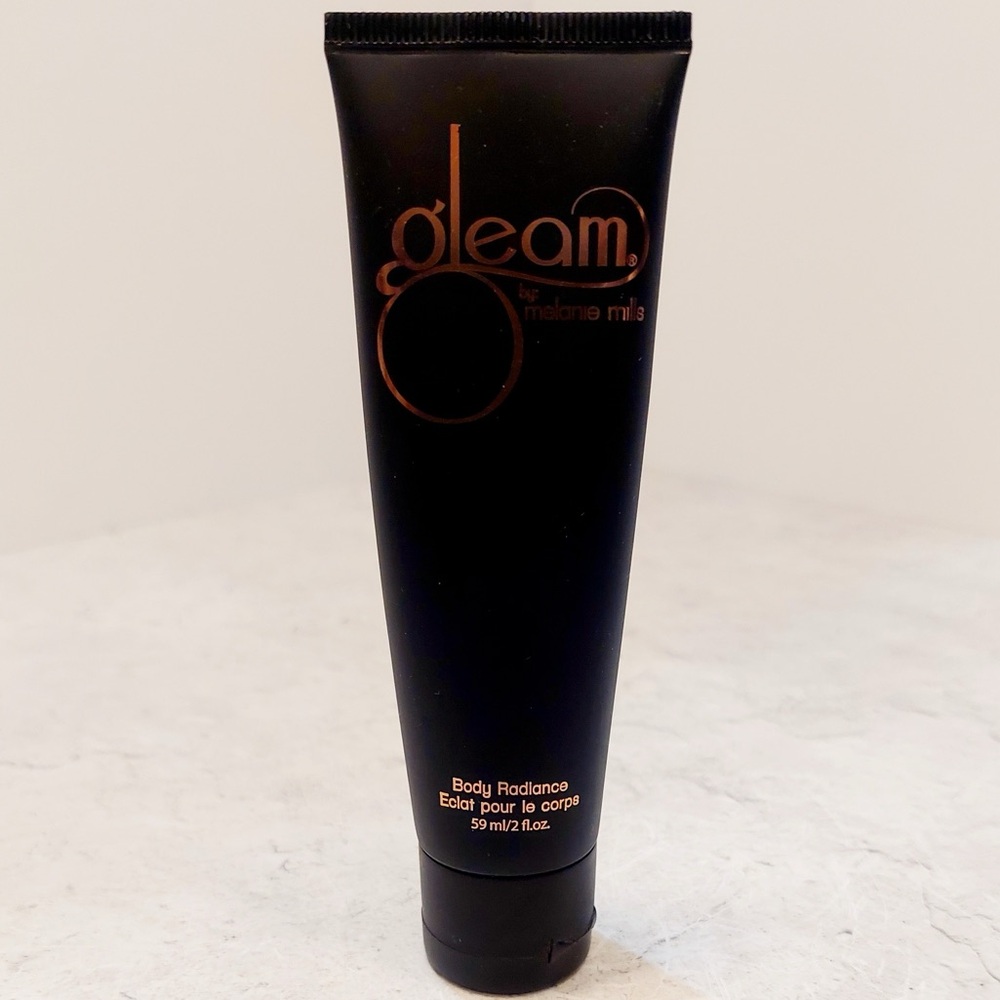 Melanie Mills Hollywood Bronze Gold Gleam Body Radiance | 2 fl. oz.